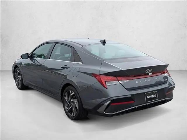 2025 Hyundai Elantra Hybrid Limited