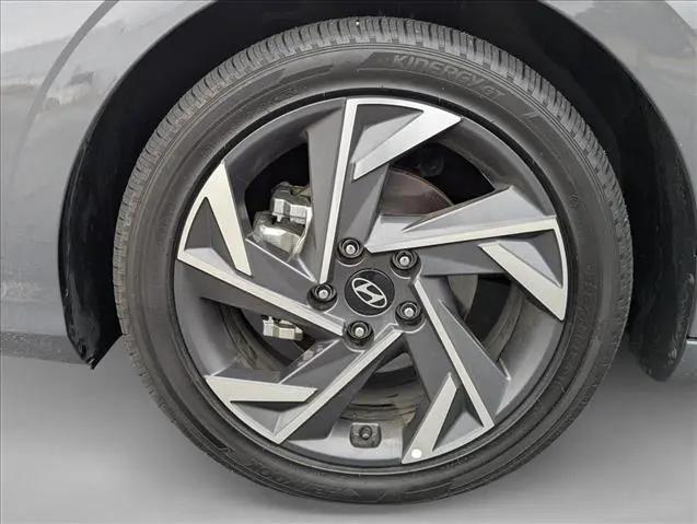 2025 Hyundai Elantra Hybrid Limited