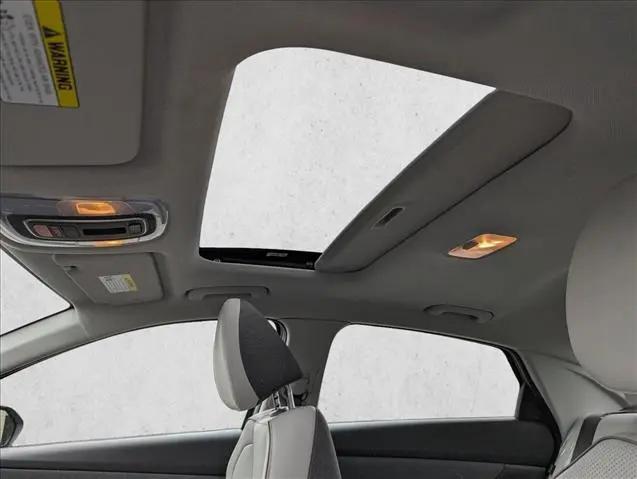 2025 Hyundai Elantra Hybrid Limited