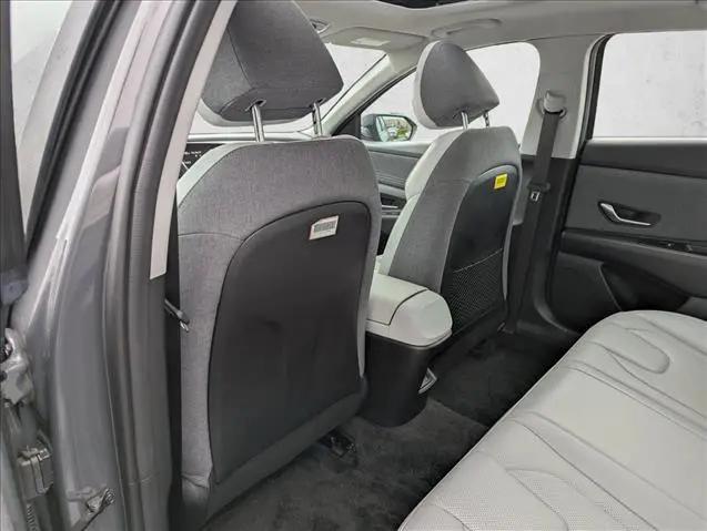 2025 Hyundai Elantra Hybrid Limited
