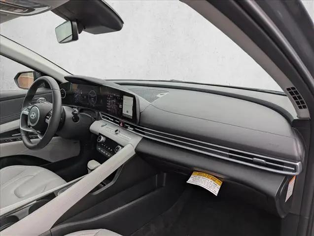 2025 Hyundai Elantra Hybrid Limited
