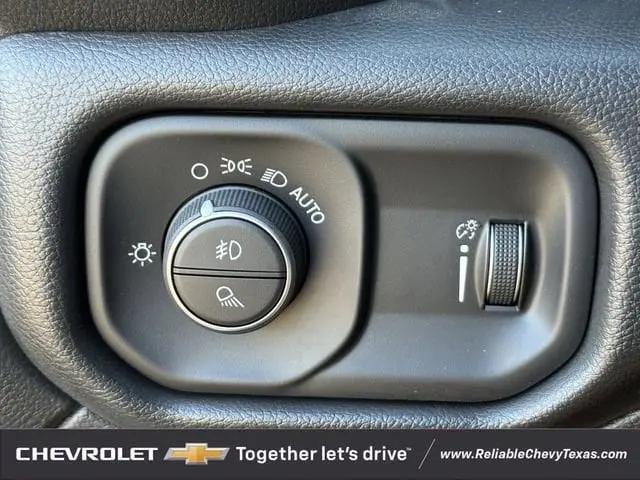 2025 Ram 2500 Tradesman Crew Cab 4x4 6'4" Box