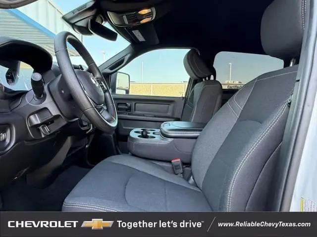 2025 Ram 2500 Tradesman Crew Cab 4x4 6'4" Box