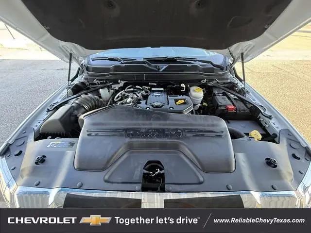 2025 Ram 2500 Tradesman Crew Cab 4x4 6'4" Box