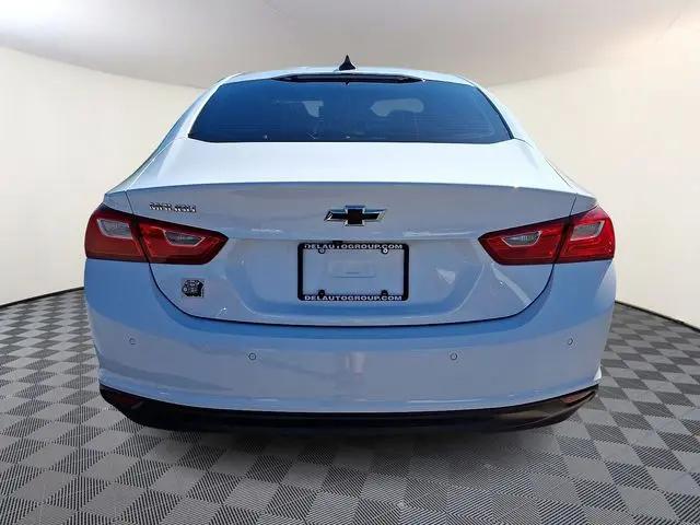 2025 Chevrolet Malibu FWD LS