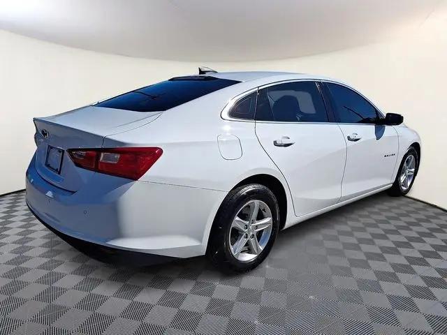 2025 Chevrolet Malibu FWD LS