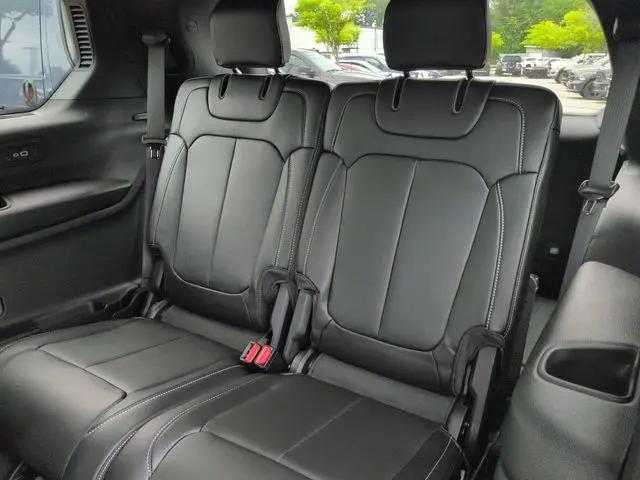 2026 Jeep Grand Cherokee L Limited 4x2