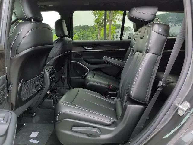 2026 Jeep Grand Cherokee L Limited 4x2