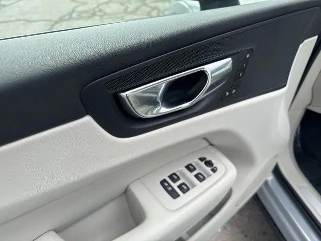 2025 Volvo XC60 Plug-In Hybrid Plus, T8 AWD Electric/Gasoline, Dark