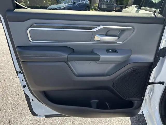 2023 Ram 1500 Big Horn Crew Cab 4x4 5'7" Box