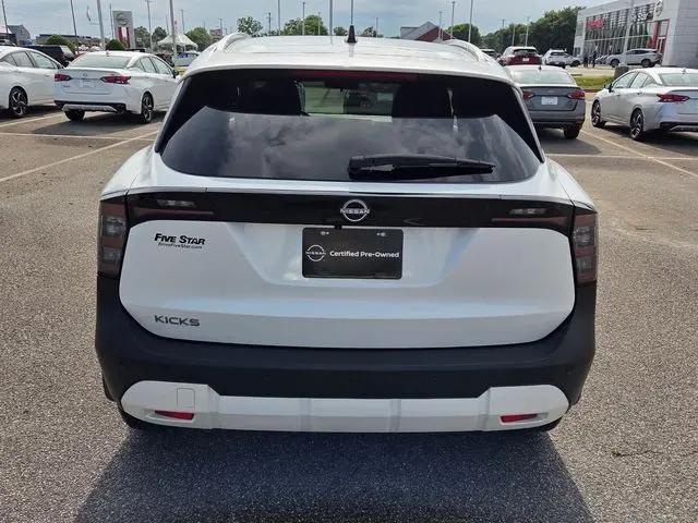 2026 Nissan Kicks SV