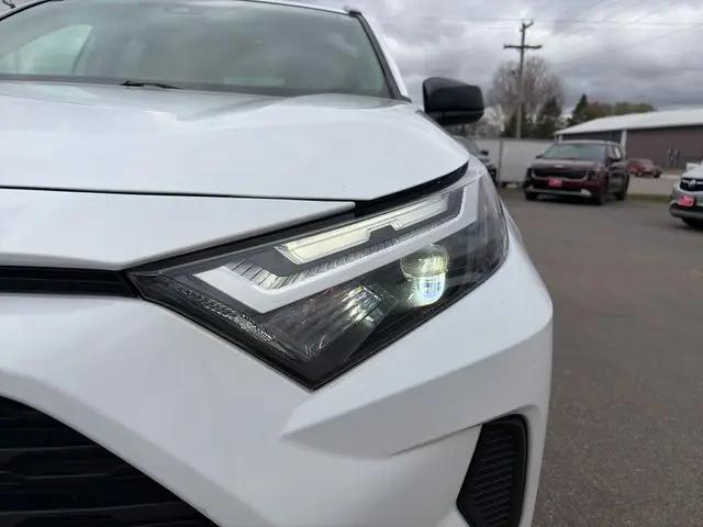 2023 Toyota RAV4 Hybrid LE
