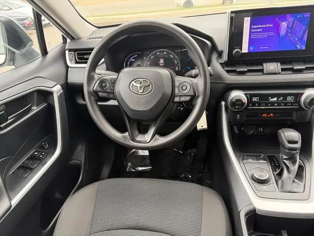 2023 Toyota RAV4 Hybrid LE