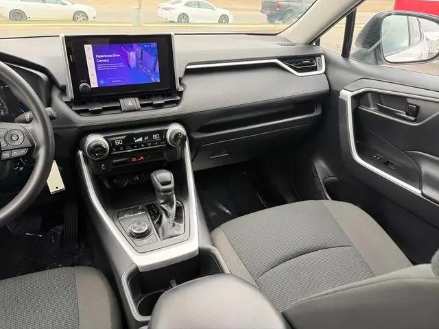 2023 Toyota RAV4 Hybrid LE