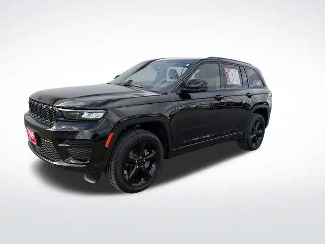 2023 Jeep Grand Cherokee Altitude 4x4 for sale in Perham, MN