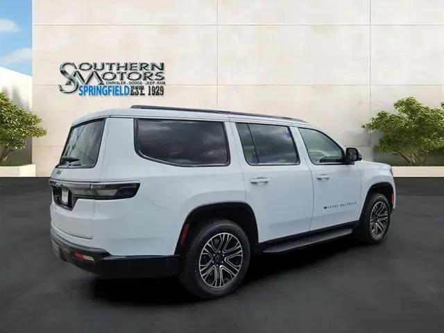 2026 Jeep Grand Wagoneer 4x2