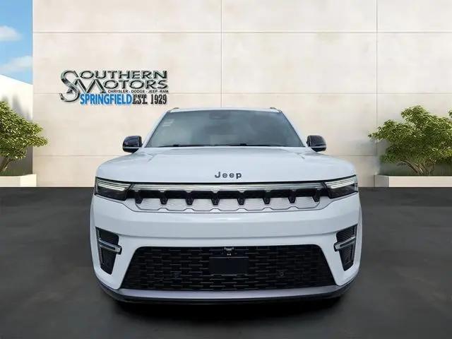 2026 Jeep Grand Wagoneer 4x2