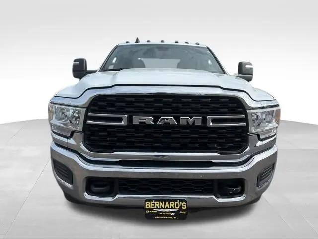 2024 Ram 3500 Big Horn Crew Cab 4x4 8' Box