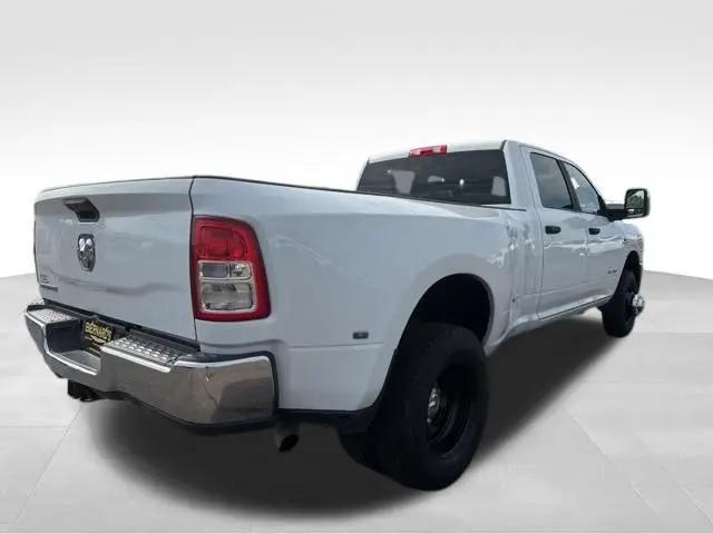 2024 Ram 3500 Big Horn Crew Cab 4x4 8' Box
