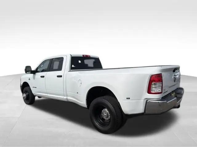 2024 Ram 3500 Big Horn Crew Cab 4x4 8' Box