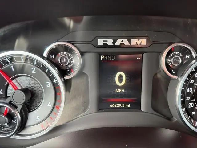 2024 Ram 3500 Big Horn Crew Cab 4x4 8' Box