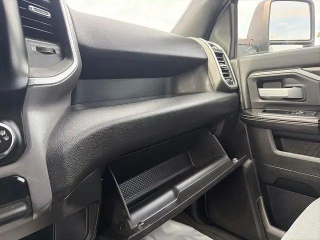 2024 Ram 3500 Big Horn Crew Cab 4x4 8' Box