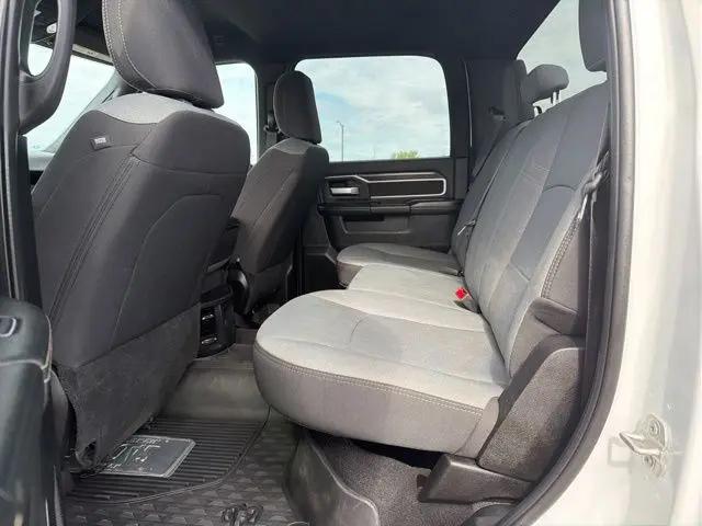 2024 Ram 3500 Big Horn Crew Cab 4x4 8' Box