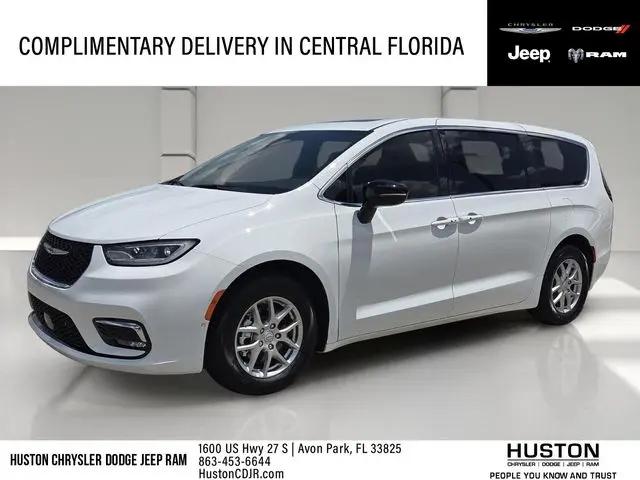 2026 Chrysler Pacifica Select for sale in Avon Park, FL