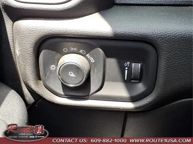 2021 Jeep Ram 2500 Tradesman Crew Cab 4x4 8' Box