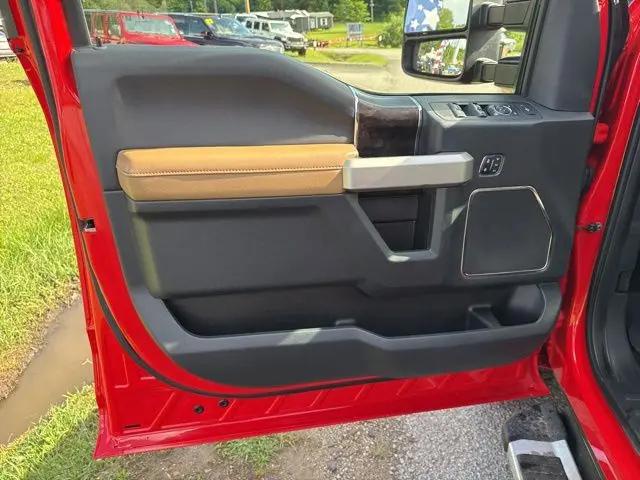 2022 Ford F-350 LARIAT