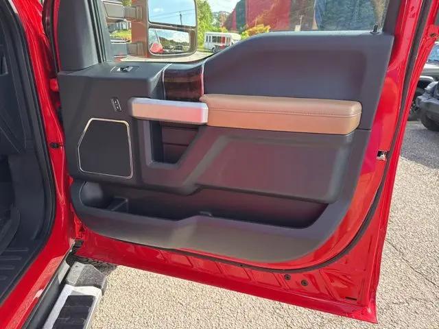 2022 Ford F-350 LARIAT