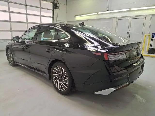 2025 Hyundai Sonata Hybrid Limited