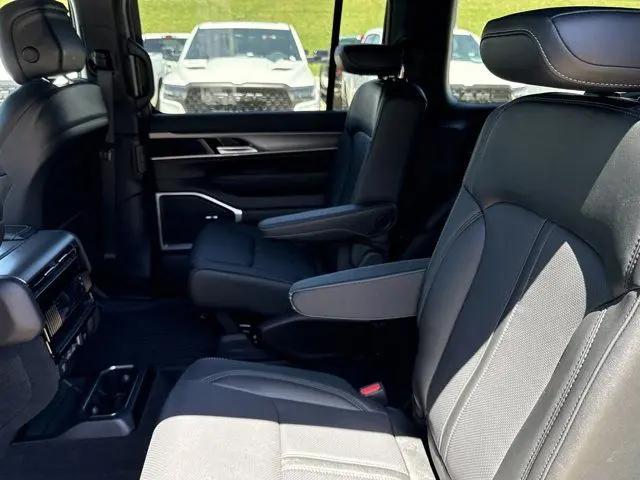 2026 Jeep Grand Wagoneer Limited Altitude 4x4