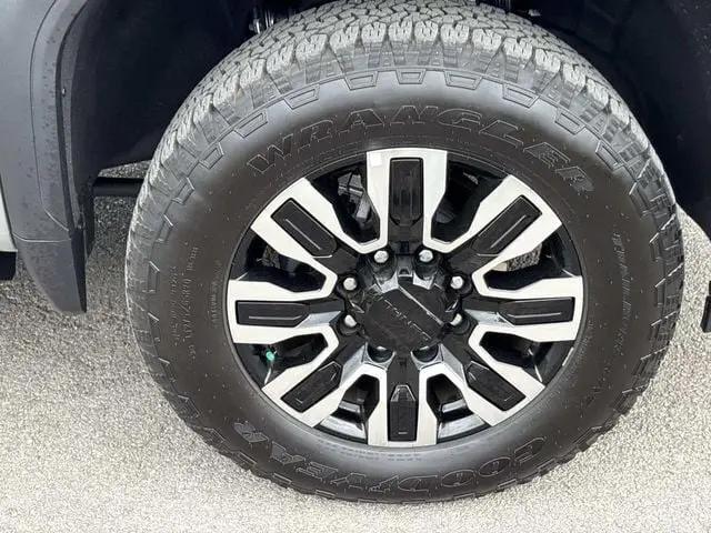 2025 GMC Sierra 2500HD 4WD Crew Cab Standard Bed Denali Ultimate