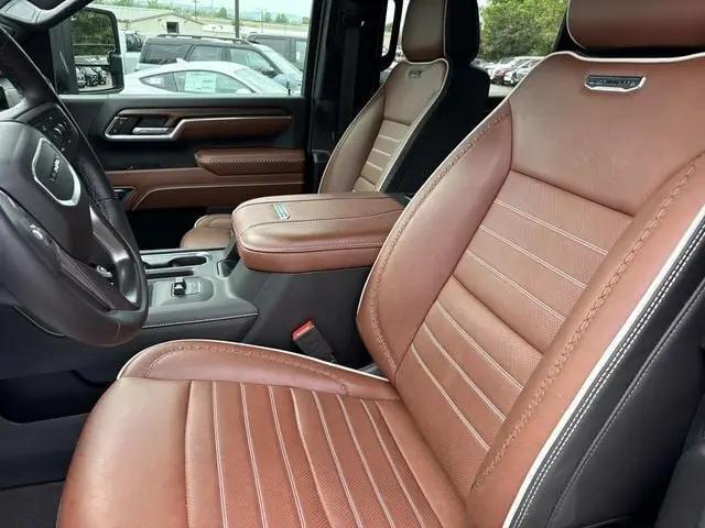 2025 GMC Sierra 2500HD 4WD Crew Cab Standard Bed Denali Ultimate