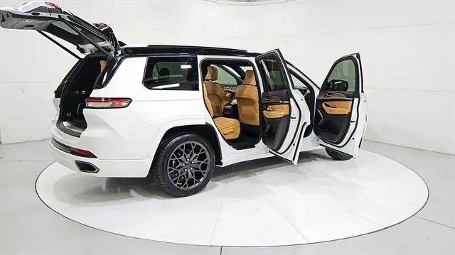 2023 Jeep Grand Cherokee L Summit 4x4