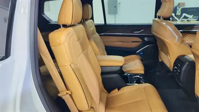 2023 Jeep Grand Cherokee L Summit 4x4