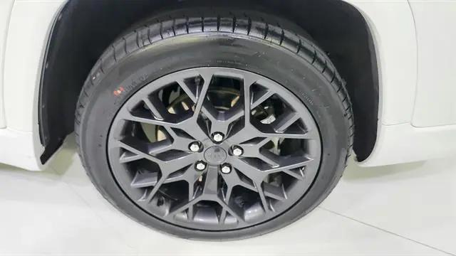 2023 Jeep Grand Cherokee L Summit 4x4
