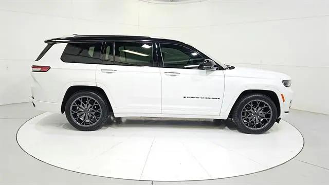 2023 Jeep Grand Cherokee L Summit 4x4