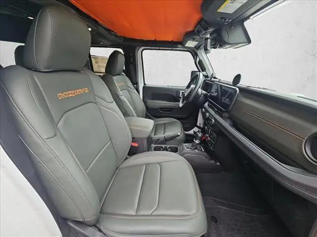 2024 Jeep Gladiator Sport