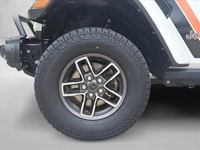 2024 Jeep Gladiator Sport