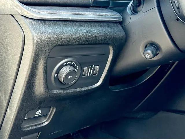 2025 Jeep Grand Cherokee Overland 4x4