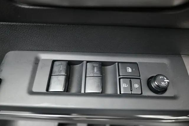 2026 Toyota Tundra SR5 CrewMax 5.5' Bed
