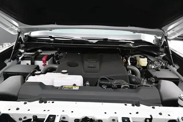 2026 Toyota Tundra SR5 CrewMax 5.5' Bed