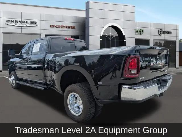 2026 Ram 3500 Tradesman Crew Cab 4x4 8' Box