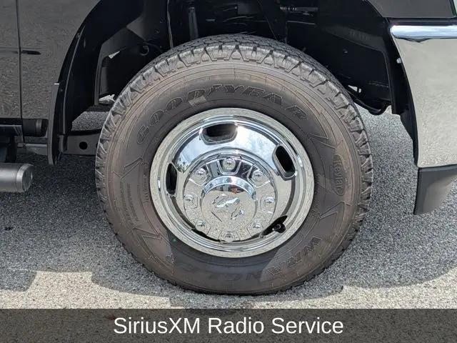 2026 Ram 3500 Tradesman Crew Cab 4x4 8' Box