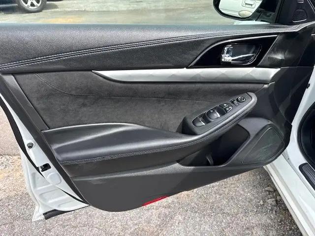 2016 Nissan Maxima 3.5 SR