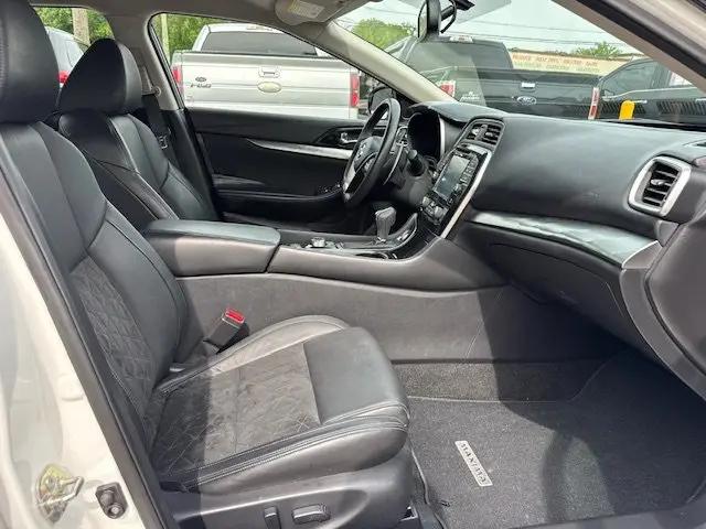 2016 Nissan Maxima 3.5 SR