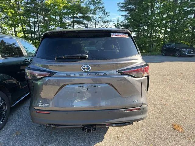 2025 Toyota Sienna XLE