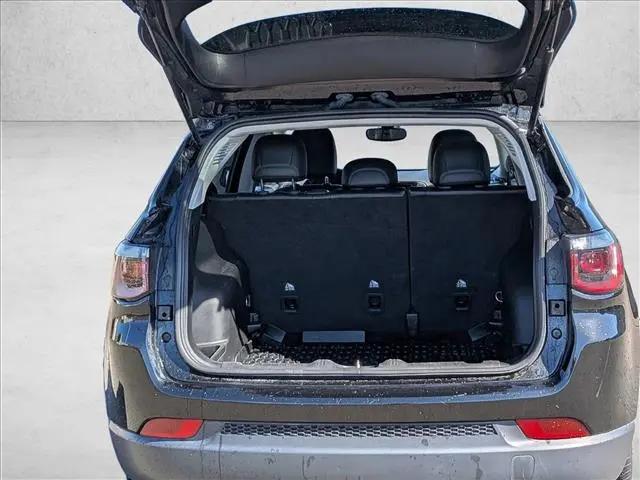 2020 Jeep Compass Altitude FWD
